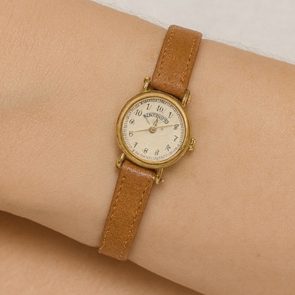 Vintage Watch It Quartz Watch – Gold Tone Case, Brown Leather Strap, Dial - Picture 1 of 6